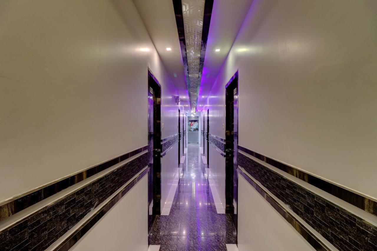 Hotel Magnet Terminal-2 Мумбаи Экстерьер фото