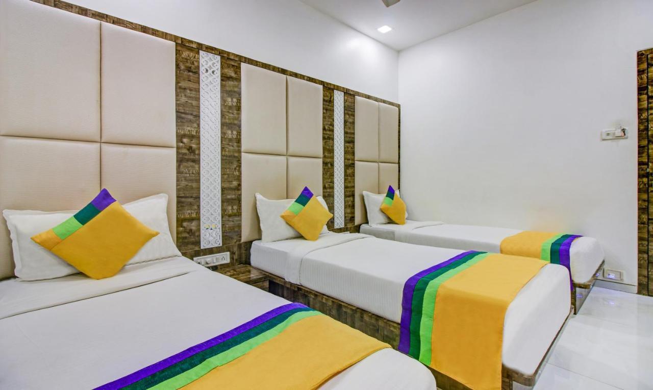 Hotel Magnet Terminal-2 Мумбаи Экстерьер фото